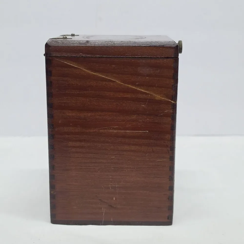 Vintage El Producto Queens Wooden Empty Cigar Box Storage Asymmetrical Lid